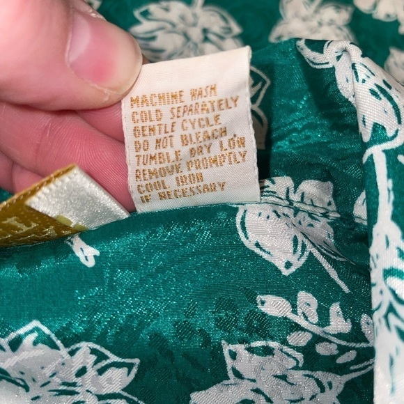 Vintage Victorias Secret Gold Label Green/White Floral Sleep Shirt - Picture 9 of 9
